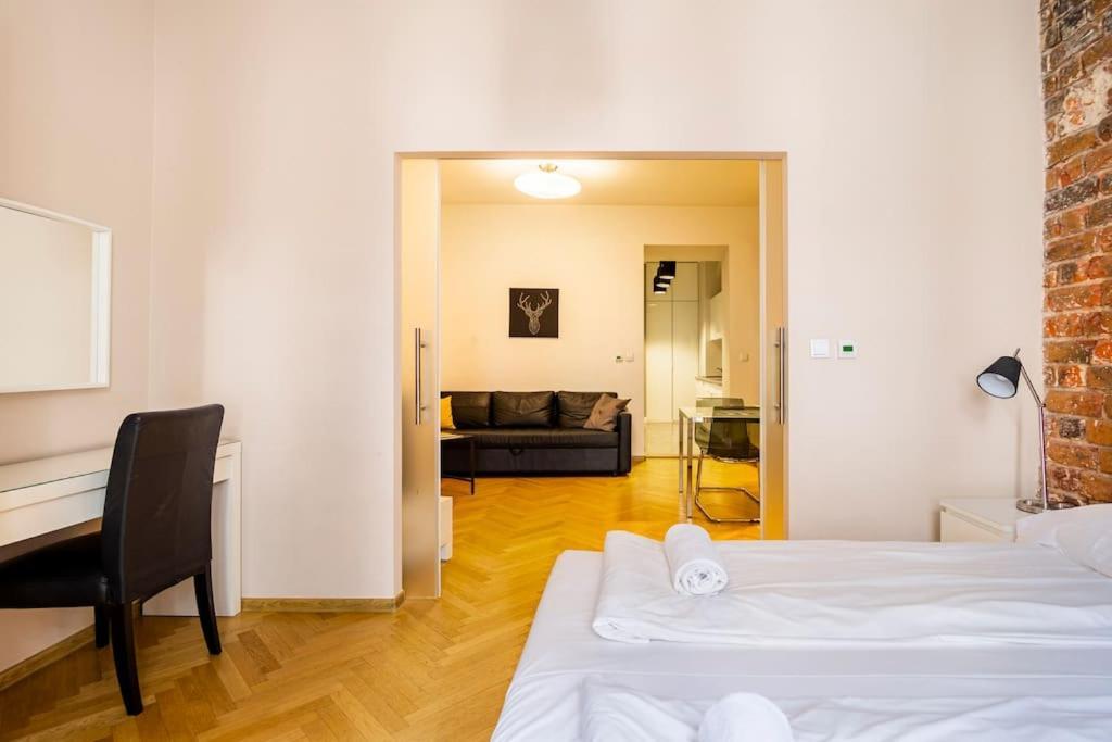 Florianska Glamour Apartments كراكوفيا المظهر الخارجي الصورة
