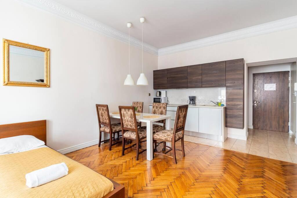 Florianska Glamour Apartments كراكوفيا المظهر الخارجي الصورة